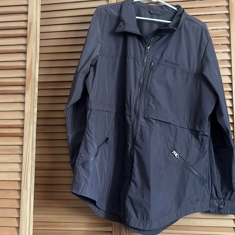 Columbia Women’s WindBreaker Gray XL